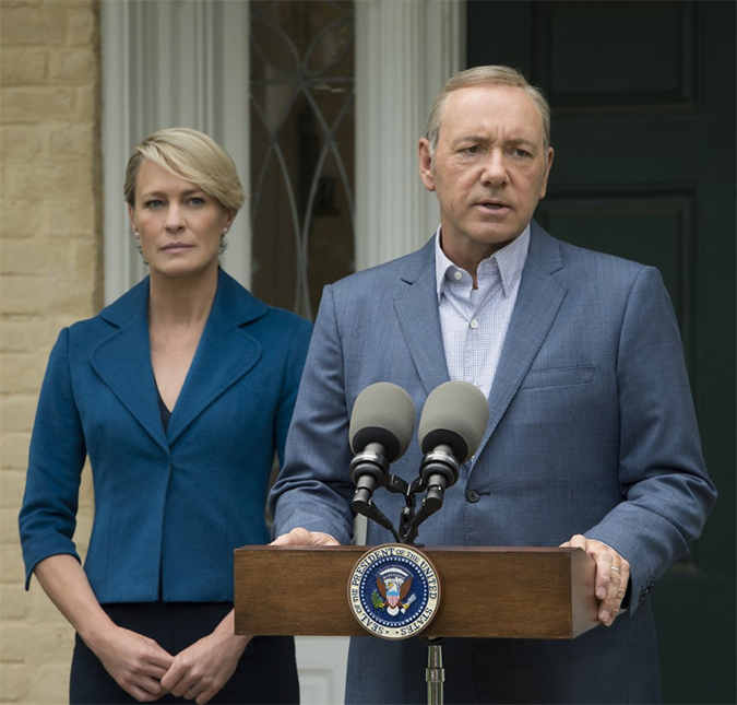 Quinta temporada de <i>House of Cards</i> ganha trailer, vem ver!