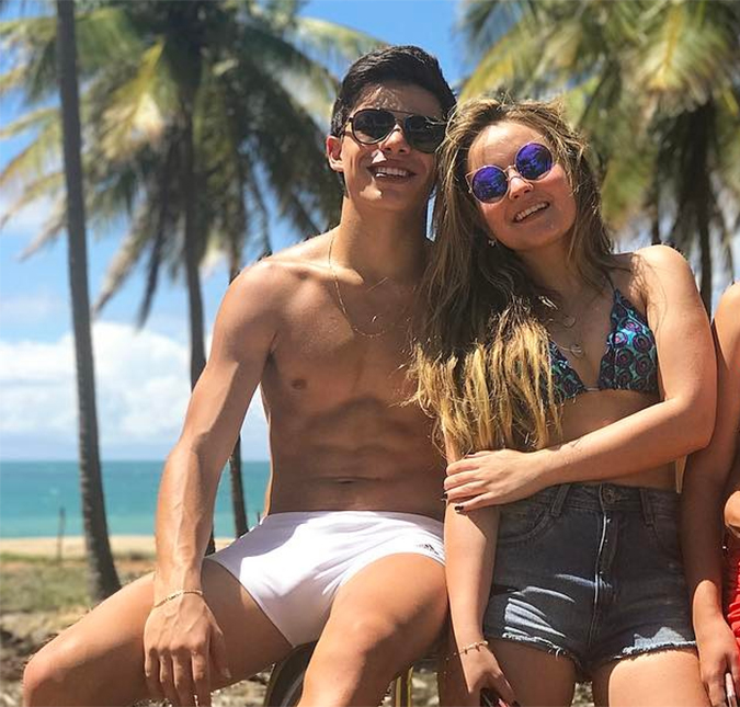 Larissa Manoela ganha declaração de Thomaz Costa