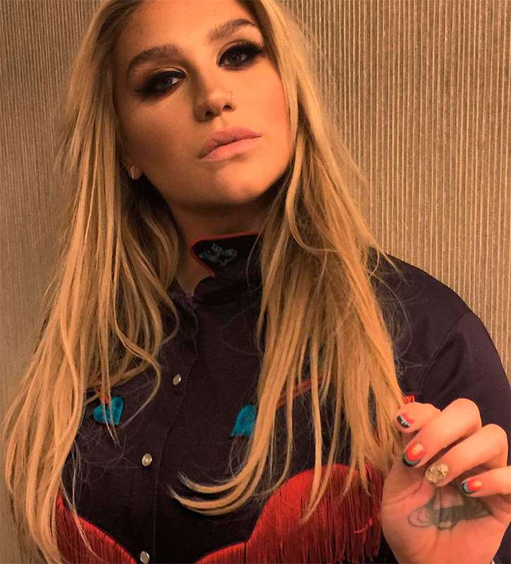 Atriz De Riverdale Revela Ter Sido Drogada E Assediada Sexualmente Durante A Faculdade Estrelando