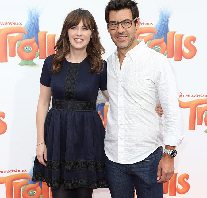 Zooey Deschanel dá à luz seu segundo filho com o marido Jacob Pechenik!