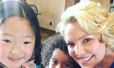 Katherine Heigl faz álbum de <i>Dia das Mães</i> em rede social, confira as fotos!