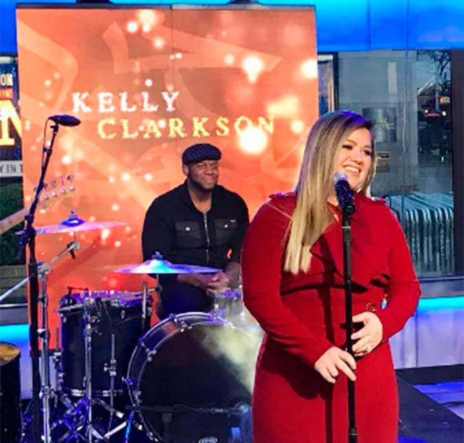 Blake Shelton confirma Kelly Clarkson como próxima técnica do <I>The Voice</I>!