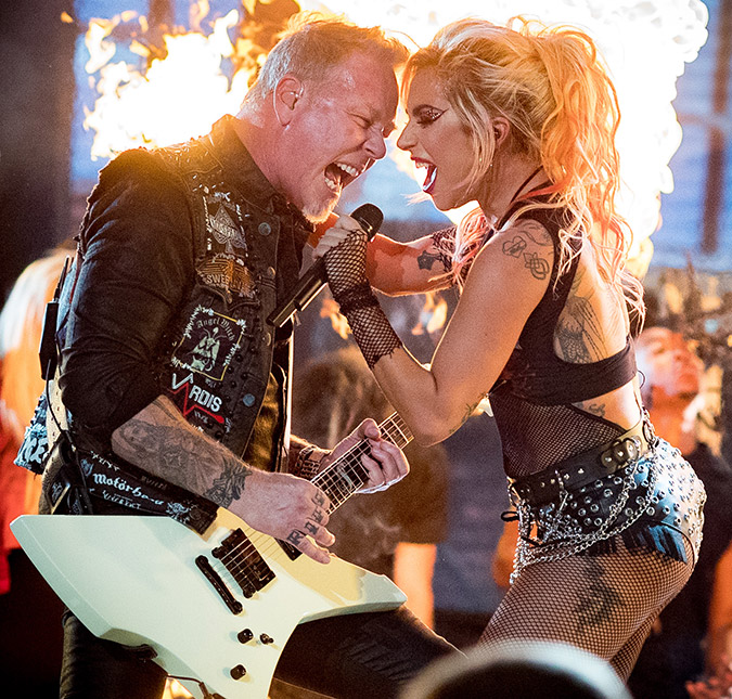 Vocalista do <I>Metallica</I> diz que sentiu vergonha em apresentação com Lady Gaga