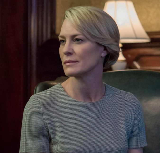 Robin Wright revela que foi enganada sobre salários iguais em <i>House of Cards</i>