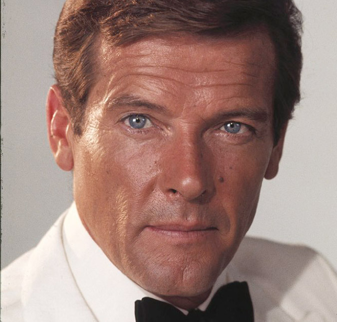 Morre o intérprete de 007, Roger Moore, aos 89 anos de idade