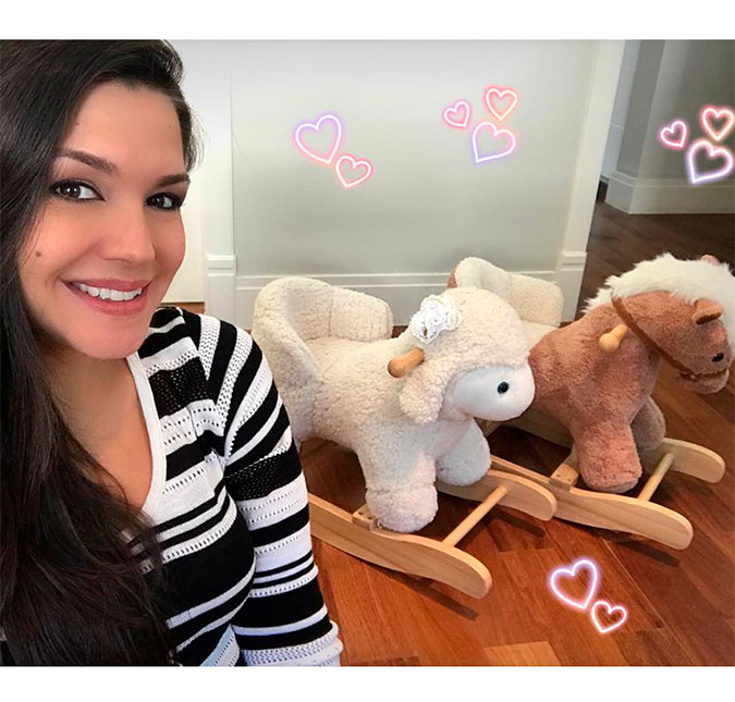 Thais Fersoza mostra brinquedos dos filhos: <i>Ovelhinha com laço para Melinda e cavalinho para o Teodoro!</i>