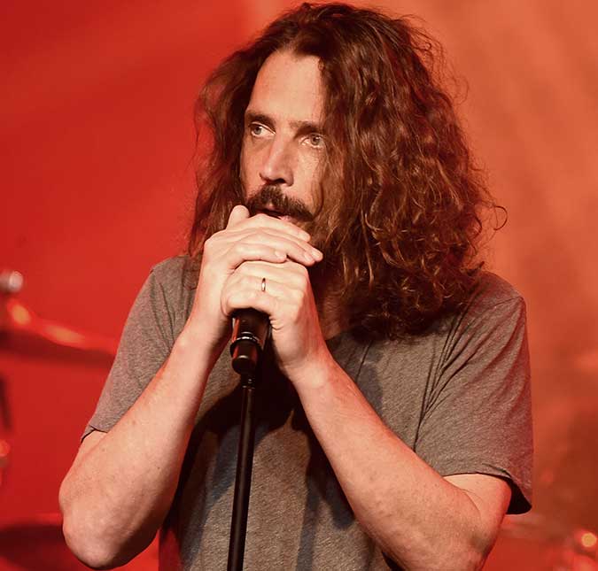 Relatório afirma que Chris Cornell estava sob o efeito de medicamentos quando se matou, e esposa emite declaração