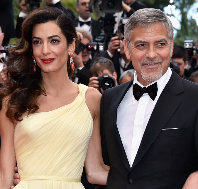 George e Amal Clooney dão as boas-vindas aos gêmeos, saiba os detalhes!