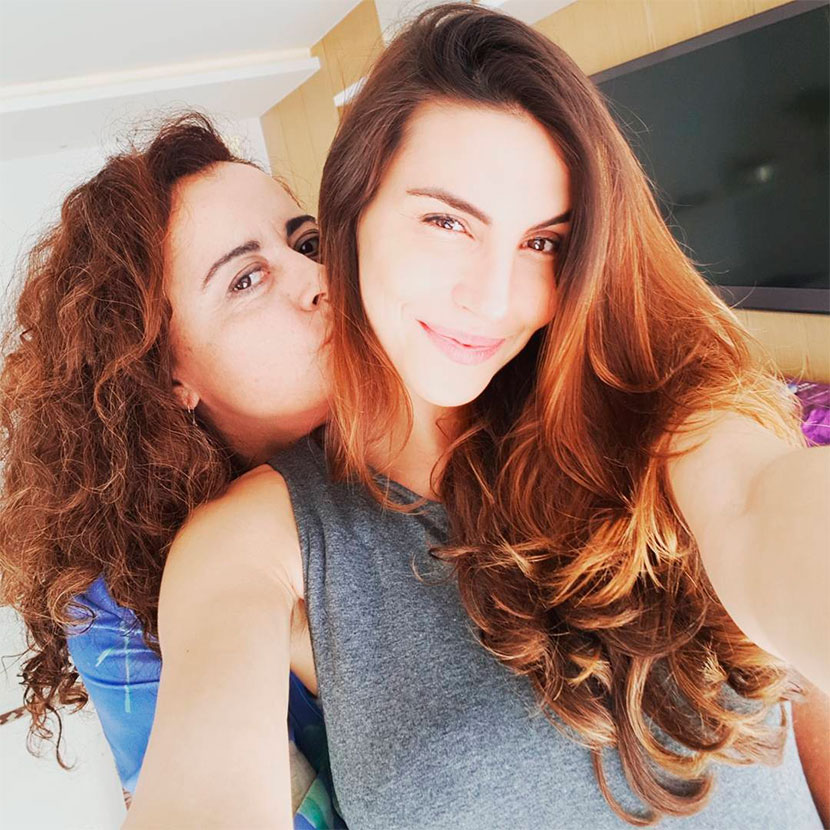 Mel Fronckowiak volta ao <i>Instagram</i> depois de dar à luz, vem ver os cliques!