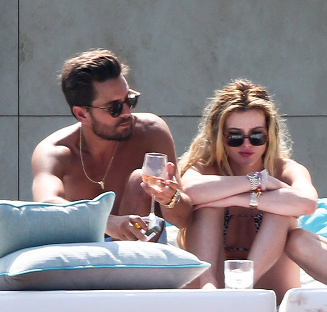 Bella Thorne abre o jogo sobre romance com Scott Disick em Cannes:  - <i>Foi demais para mim</i>