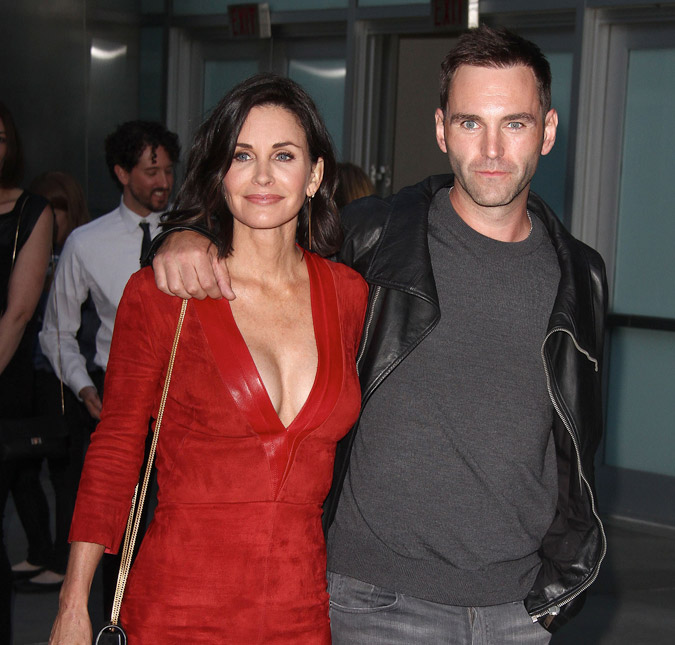 Courteney Cox afirma querer ter filhos com o atual namorado, Johnny McDaid