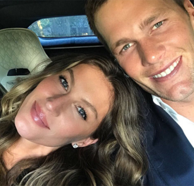 Longe de Gisele Bündchen, Tom Brady se arrisca em luta de sumô no Japão, assista!