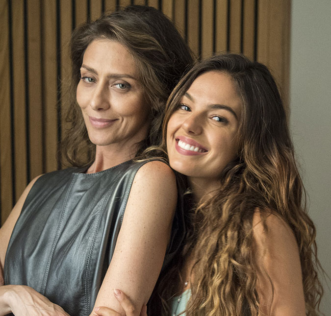 Joyce e Ritinha se juntam para bater em Irene em <i>A Força do Querer</i>