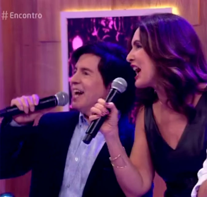 Fátima Bernardes canta <i>Evidências</i> no palco do <i>Encontro</i> e ganha elogios de Chitãozinho e Xororó!