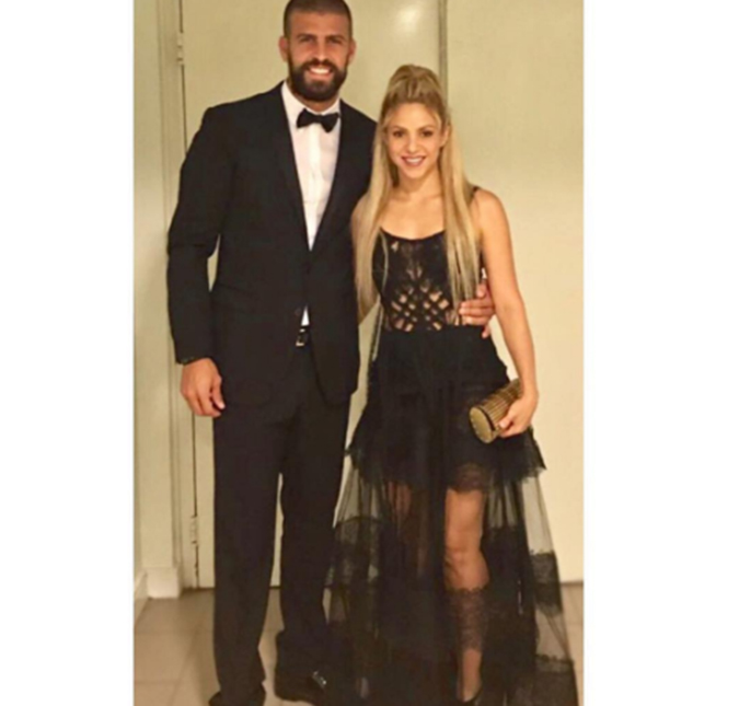 Após rumores de briga, Shakira marca presença em casamento de Messi e escolhe vestido transparente para a ocasião, veja!