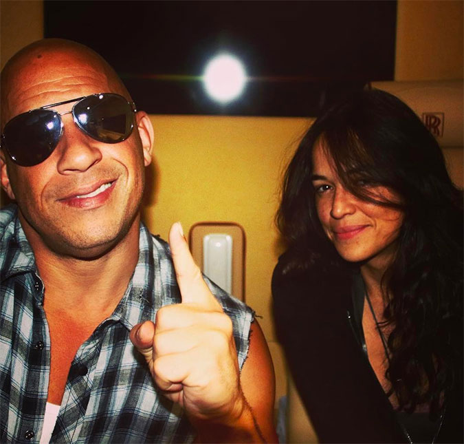 Vin Diesel faz brincadeira após críticas de Michelle Rodriguez sobre <i>Velozes e Furiosos</i>: <i>- Claro que não é sobre mim!</i>