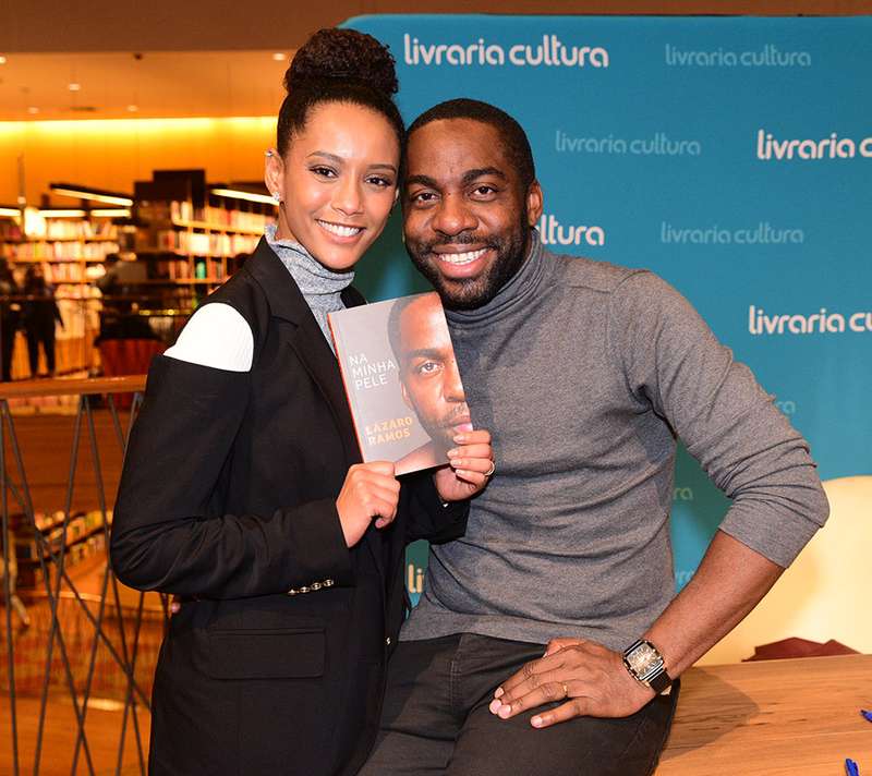 Lazaro Ramos Lanca Livro Em Sao Paulo Ao Lado Da Esposa Tais Araujo Veja As Fotos Estrelando