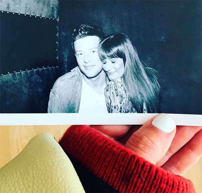 Lea Michele relembra Cory Monteith em aniversário de morte: <i>Eu te amo ainda mais</i>