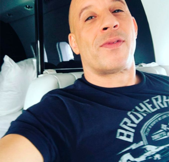 As aparências enganam? Não neste caso! Como você já deve ter imaginado, Vin é mesmo um brigão. Em entrevista à revista Men’s Fitness, ele admitiu que já se envolveu em mais de 500 brigas e que sempre levava um soco quando trabalhava como segurança. As aparências enganam? Não neste caso! Como você já deve ter imaginado, Vin é mesmo um brigão. Em entrevista à revista Men’s Fitness, ele admitiu que já se envolveu em mais de 500 brigas e que sempre levava um soco quando trabalhava como segurança.