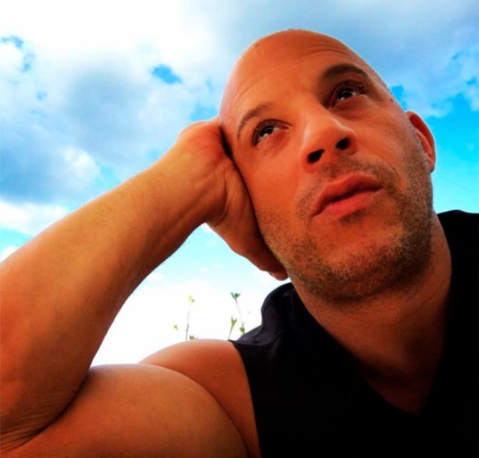 O ator nunca conheceu o seu pai biológico. Em uma entrevista, ele garantiu que conhece suas origens apenas por sua mãe, que tem sangue alemão, escocês e também inglês. O ator nunca conheceu o seu pai biológico. Em uma entrevista, ele garantiu que conhece suas origens apenas por sua mãe, que tem sangue alemão, escocês e também inglês.