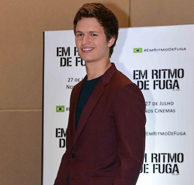 Promovendo <i>Em Ritmo de Fuga</i>, Ansel Elgort revela que só veio ao Brasil por causa de campanha de fãs brasileiros