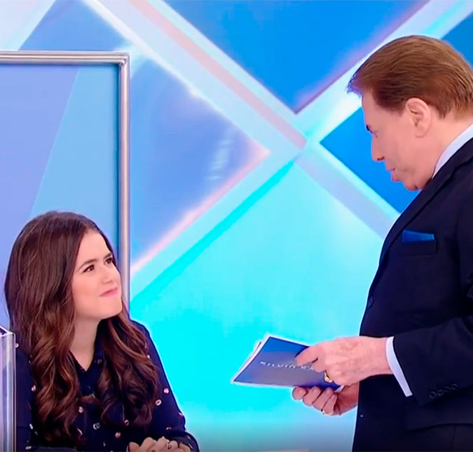 Maisa Silva cutuca Silvio Santos e diz que apresentador <i>às vezes dá uma perdidinha na linha</i>!