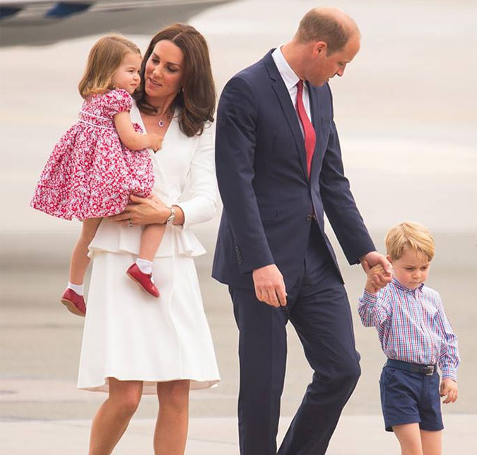 Kate Middleton brinca: <i>- Se eu engravidar de novo acho que William sairia correndo pela porta!</i>