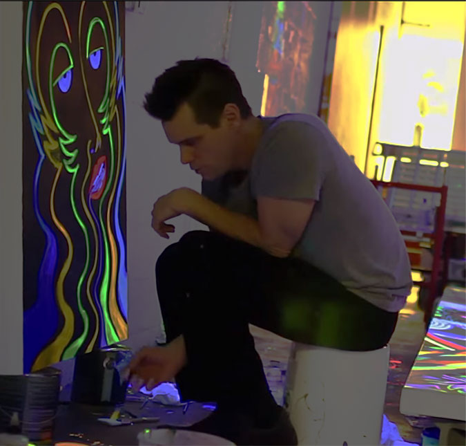 Jim Carrey revela que a pintura o ajudou a superar um coração partido