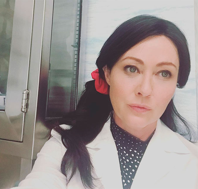 Shannen Doherty, atriz de <i>Barrados no Baile</i>, volta às câmeras após vencer câncer: <i>Foram anos difíceis</i>