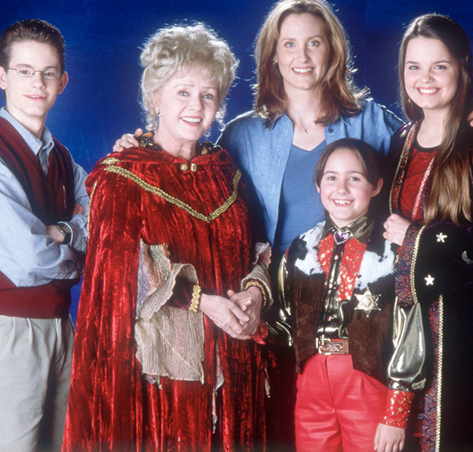 Elenco de <I>Halloweentown</I> irá se reunir para prestar homenagem à Debbie Reynolds