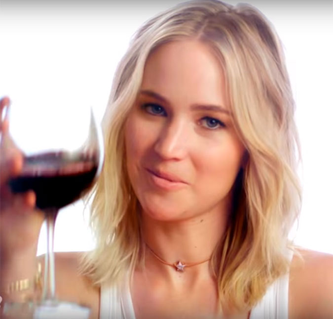 Saiba como sair para beber com Jennifer Lawrence e ainda combater a corrupção!