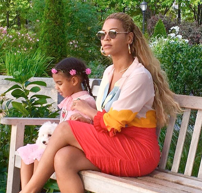 Blue Ivy é o braço direito de Beyoncé nos cuidados com os gêmeos: <i>- Melhor irmã mais velha</i>