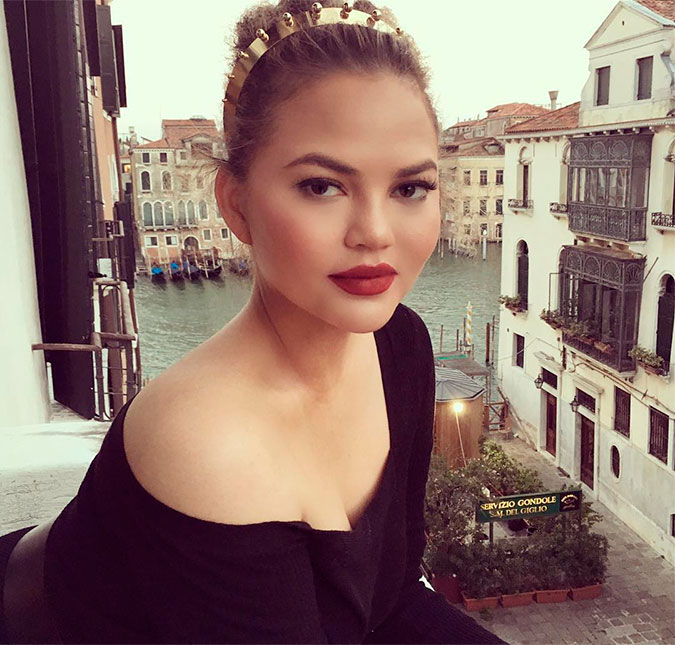 Chrissy Teigen revela problemas com álcool: <i>- Preciso me recompor!</i>