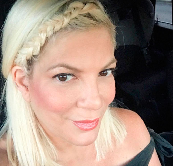 Tori Spelling revela qual o seu maior arrependimento na época de <i>Barrados no Baile</i>