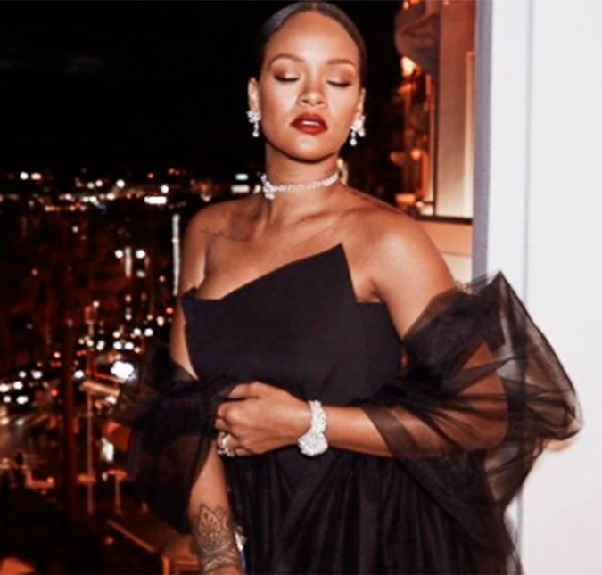 Rihanna compra mansão no valor de 22 milhões de reais!