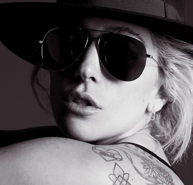 Lady Gaga entrega mais detalhes de seu documentário, <i>Five Foot Two</i>