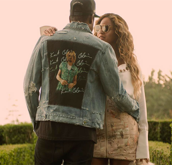 Jay-Z faz a plateia cantar <i>parabéns</i> para a esposa, Beyoncé, vem ver!