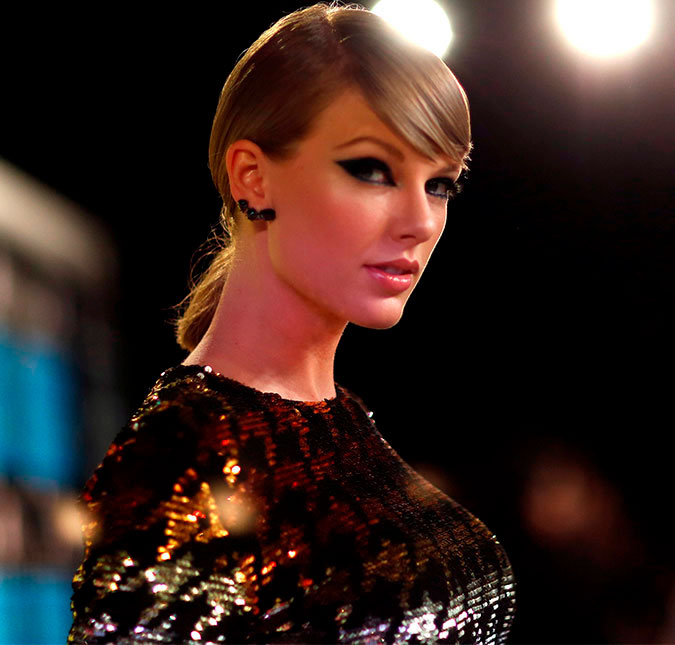 Taylor Swift volta a ser indicada ao <i>CMA Awards</i> após três anos!