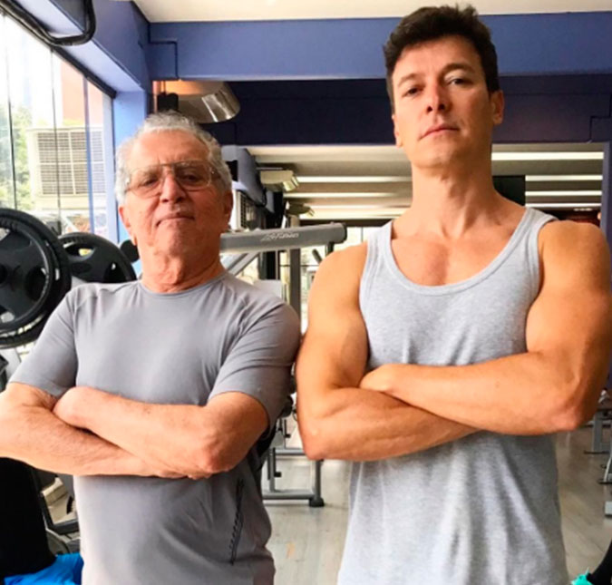 Carlos Alberto de Nóbrega e Rodrigo Faro posam lado a lado: <i>Malhação bruta</i>