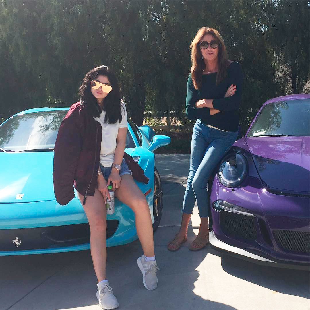 Representante de Caitlyn Jenner confirma gravidez de Kylie Jenner!