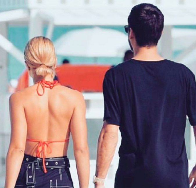 Após rumores de que estariam namorando, Sofia Richie posta foto com Scott Disick