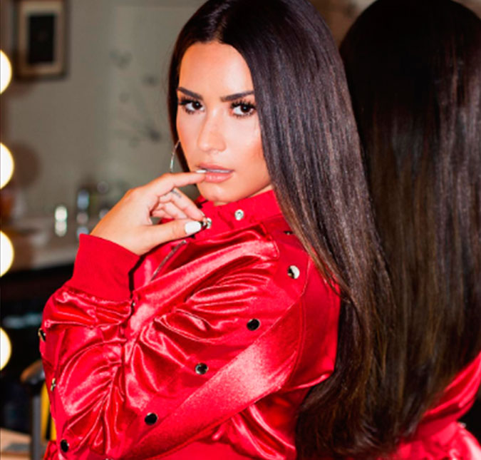 Demi Lovato anuncia data de lançamento de seu documentário, <i>Simply Complicated</i>!