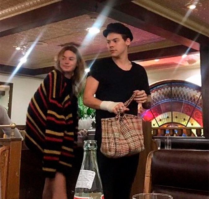 Harry Styles é flagrado com modelo da <I>Victoria's Secret</I> e aumenta boatos de romance