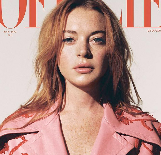 Ela está de volta? Lindsay Lohan estampa capa de revista de moda!