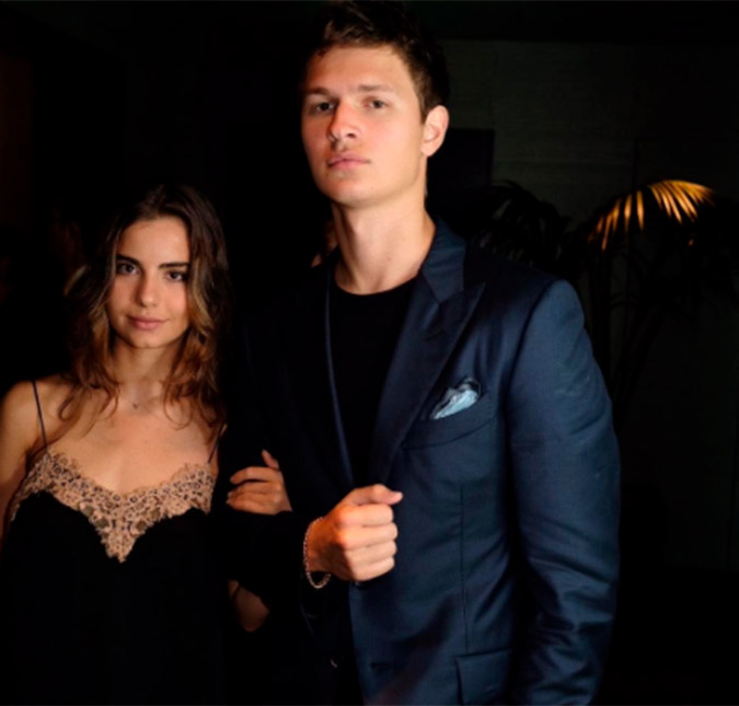 Ansel Elgort é só elogios à namorada, Violetta Komyshan, em entrevista