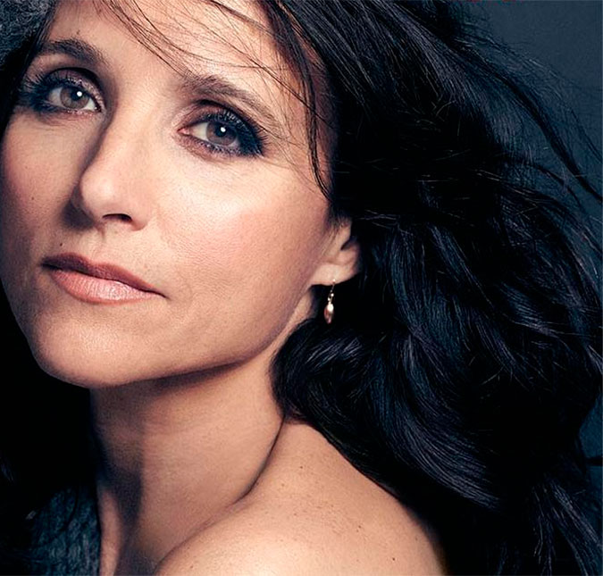 Julia Louis-Dreyfus revela câncer de mama: <i>Uma em cada oito mulheres, hoje eu sou essa uma</i>