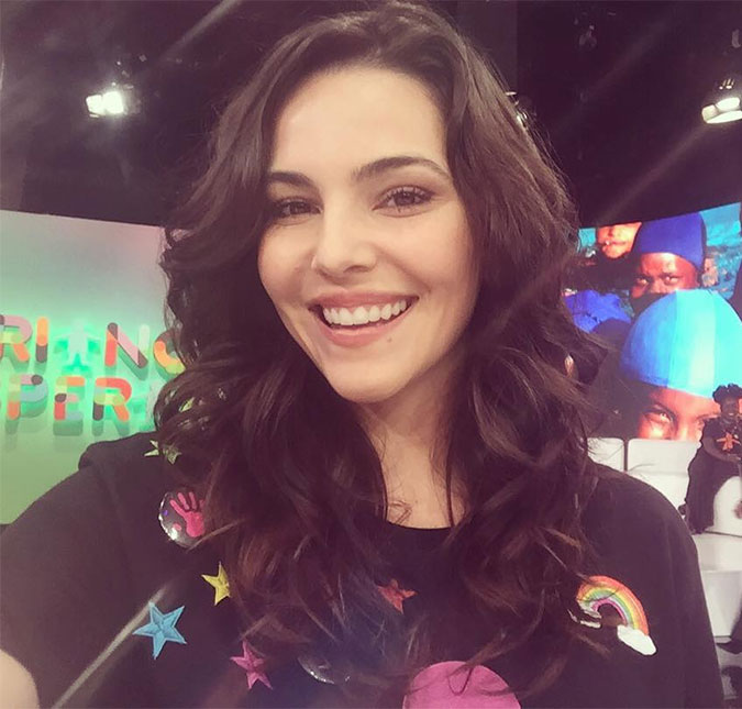 Tainá Müller fala sobre ser mãe: <i>- A gente tira forças não sei de onde</i>