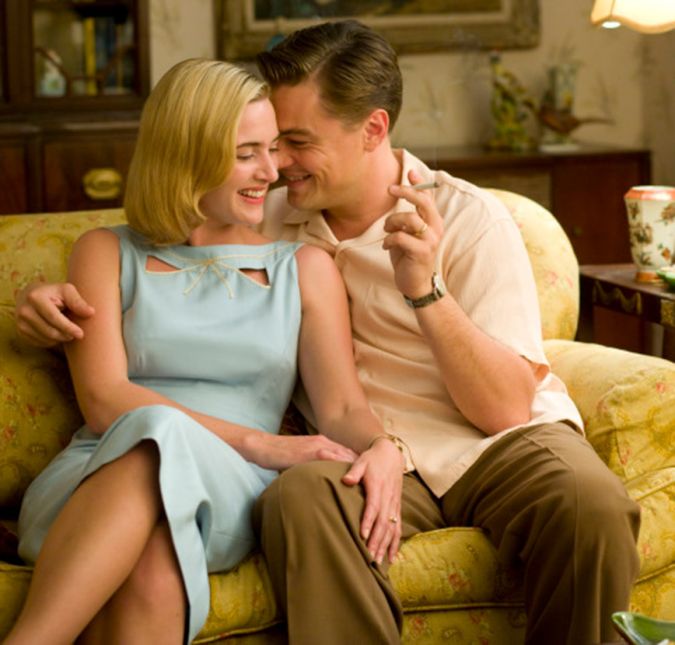 Enquanto aceitava um prêmio no Globo de Ouro pelo filme Foi Apenas um Sonho, em que ambos protagonizaram juntos, Kate se declarou ao dizer: - Leo, estou tão feliz em poder te dizer o quanto eu te amo e o quanto venho te amando por 13 anos. Sua performance nesse filme é nada menos do que espetacular. Eu te amo com todo o meu coração. De verdade.