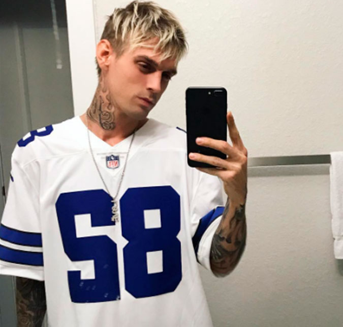 Aaron Carter deixa reabilitação depois de duas semanas de tratamento