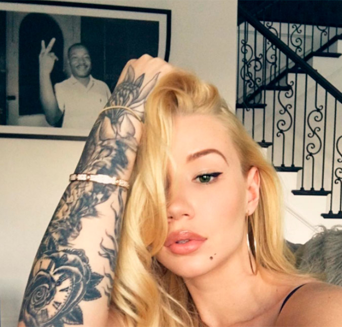 Iggy Azalea estaria sendo processada por dever quase um milhão de reais no cartão de crédito